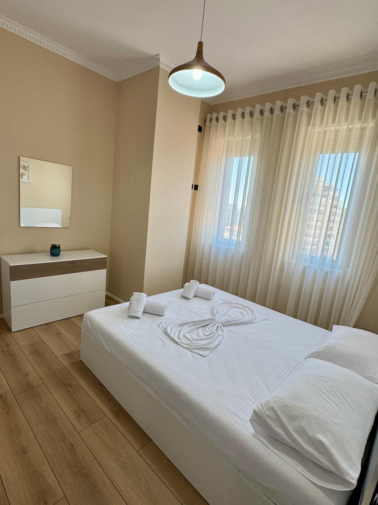 New Bazaar Cozy Apartment 2 Dajti View Tirana Kültér fotó