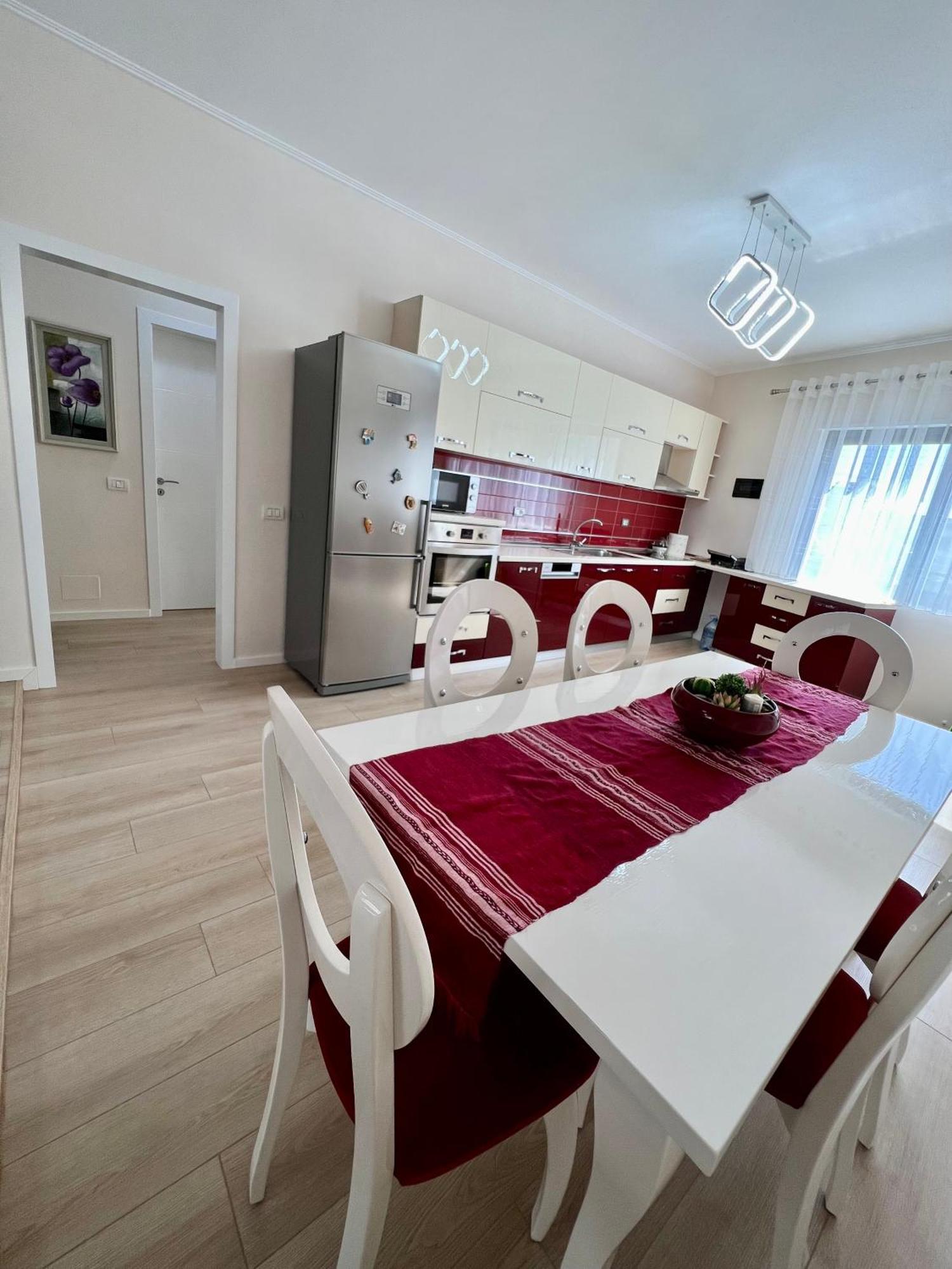 New Bazaar Cozy Apartment 2 Dajti View Tirana Kültér fotó