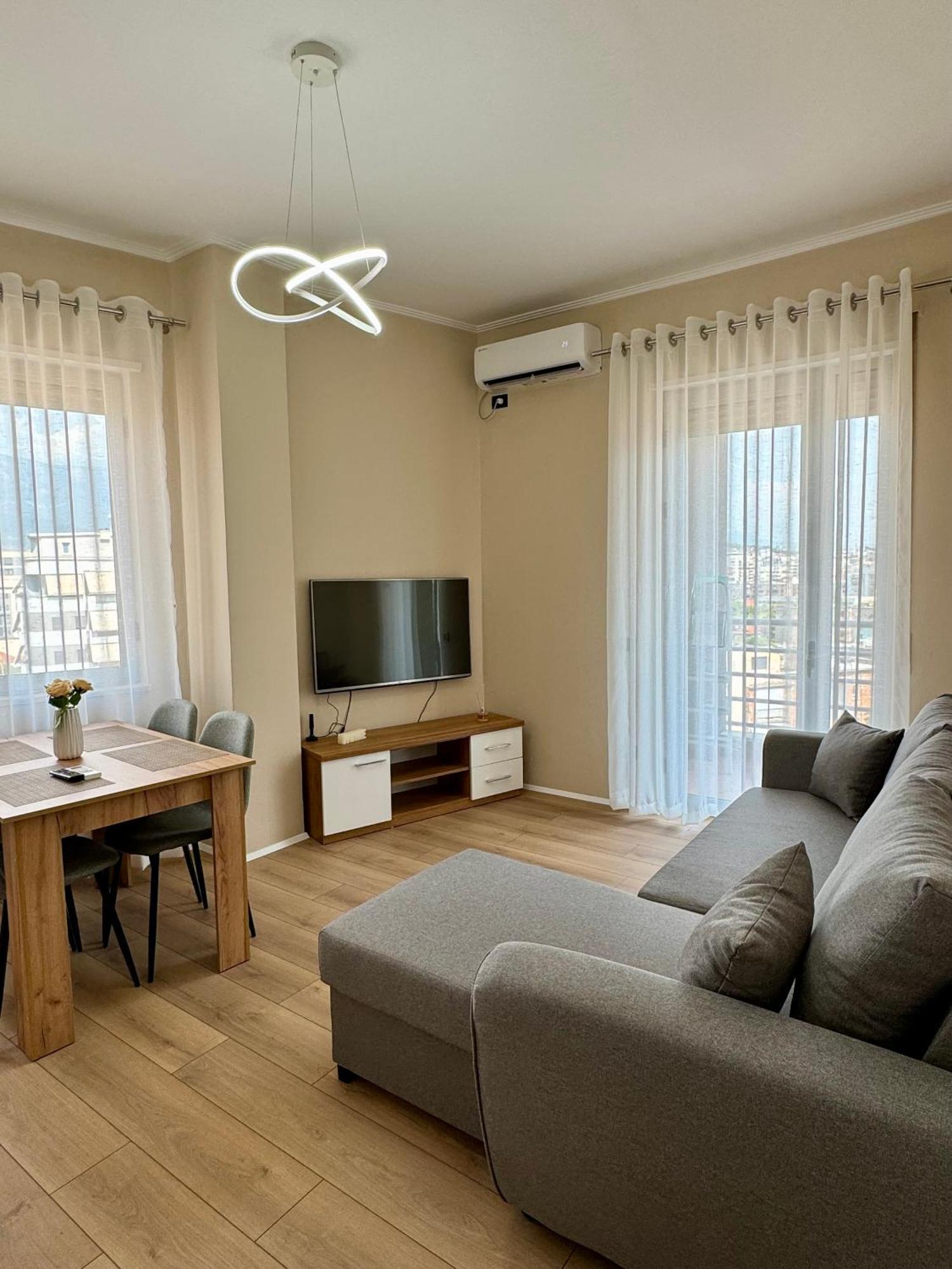 New Bazaar Cozy Apartment 2 Dajti View Tirana Kültér fotó