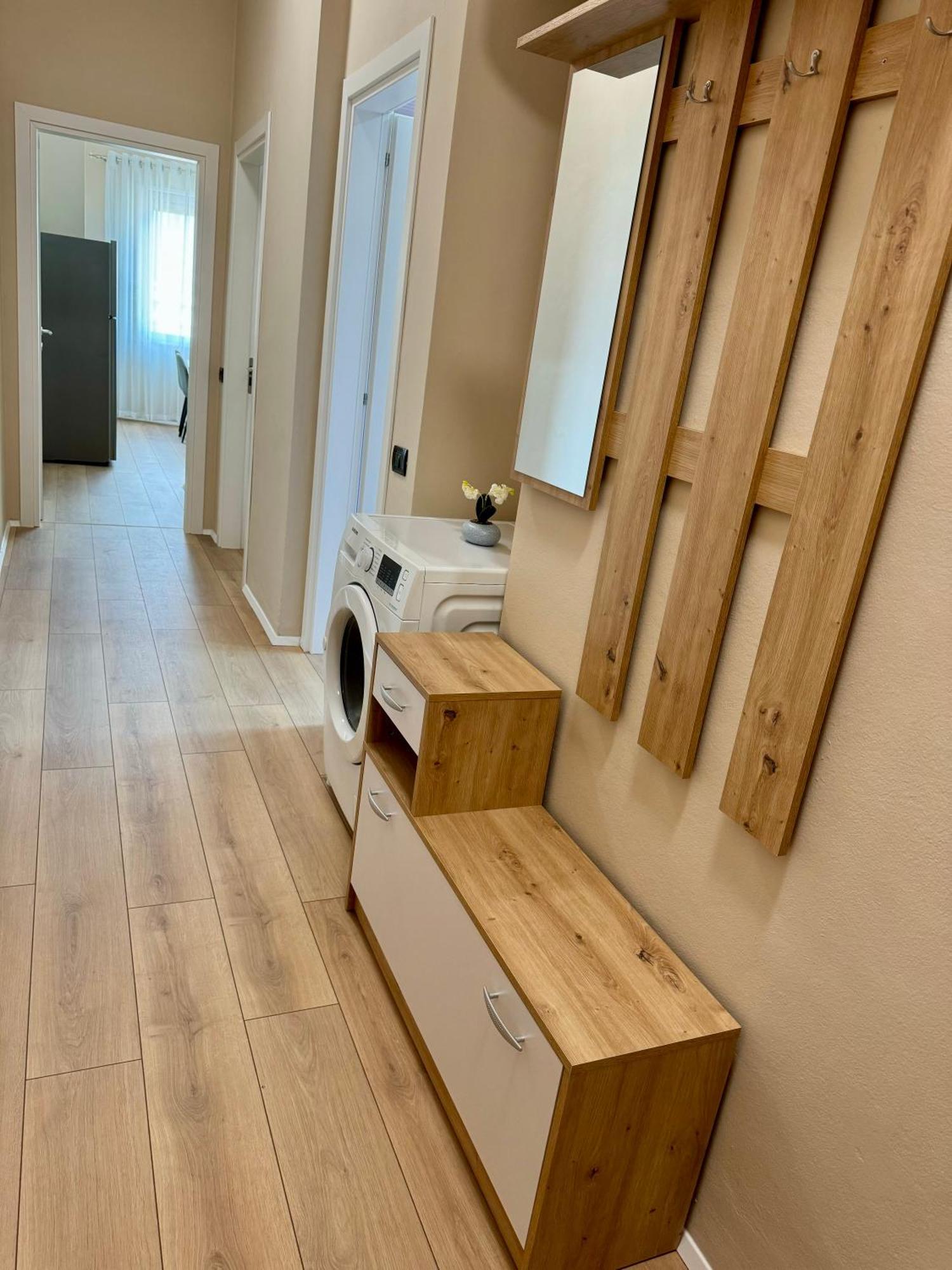 New Bazaar Cozy Apartment 2 Dajti View Tirana Kültér fotó