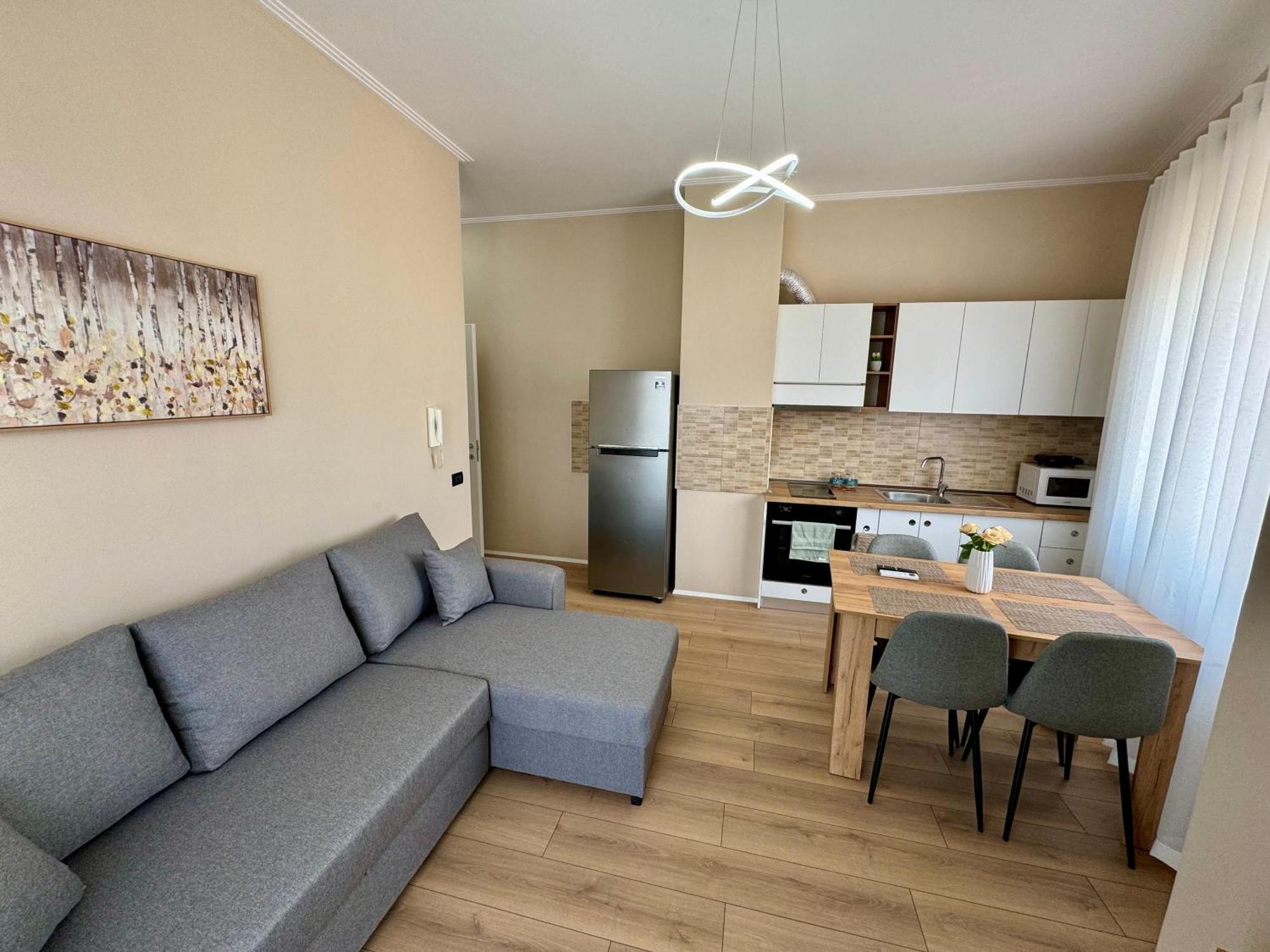 New Bazaar Cozy Apartment 2 Dajti View Tirana Kültér fotó